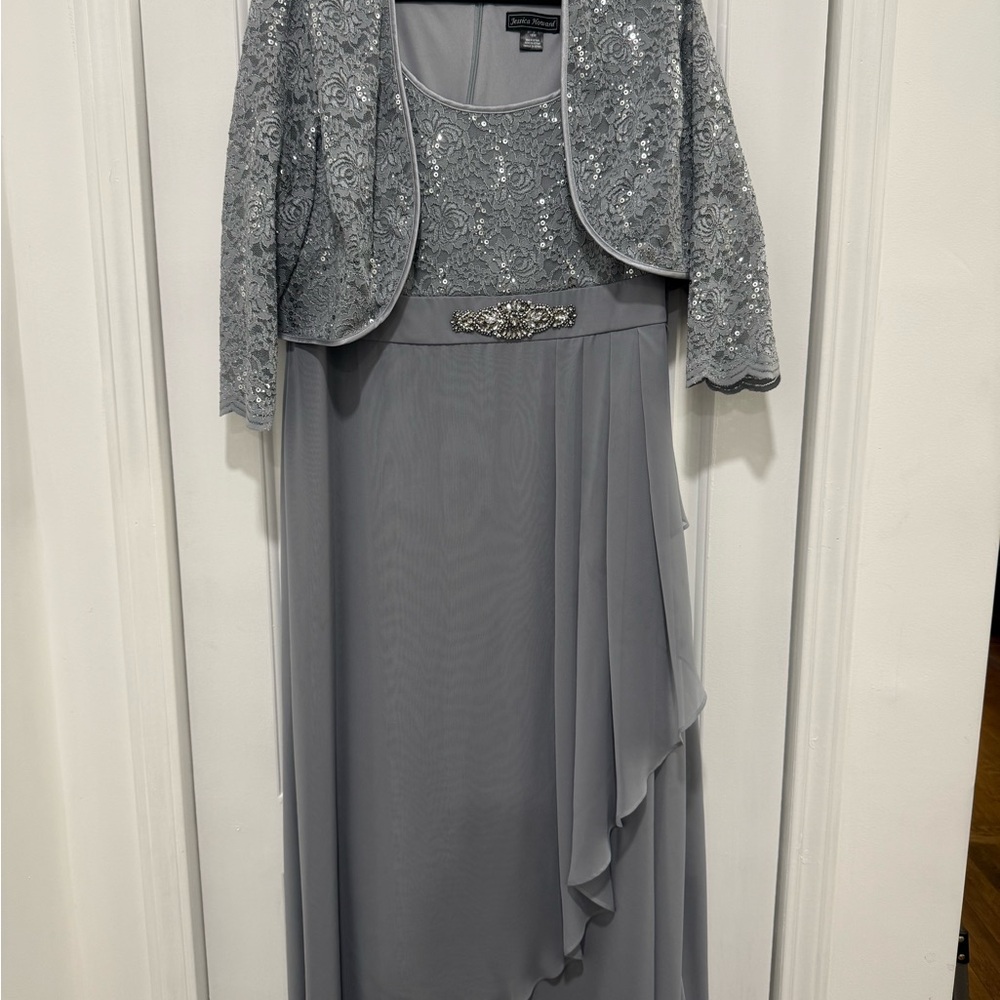 Jessica Howard Gray Asymmetrical Gown Scoop Neck Sleeveless